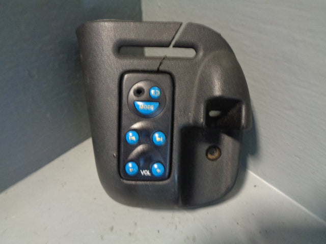 Discovery 2 Rear Volume Control Unit with Near Side Trim