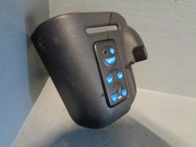 Discovery 2 Rear Volume Control Unit with Near Side Trim