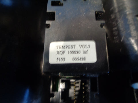 Discovery 2 Rear Volume Control Unit with Near Side Trim