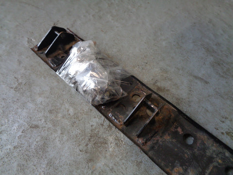 Discovery 4 Rear Seat 3rd Row Bracket Mount with Fittings