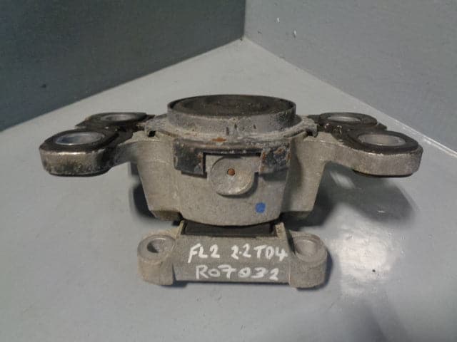 Freelander 2 TD4 Engine Mount Near Side 6G92-7M121 Land