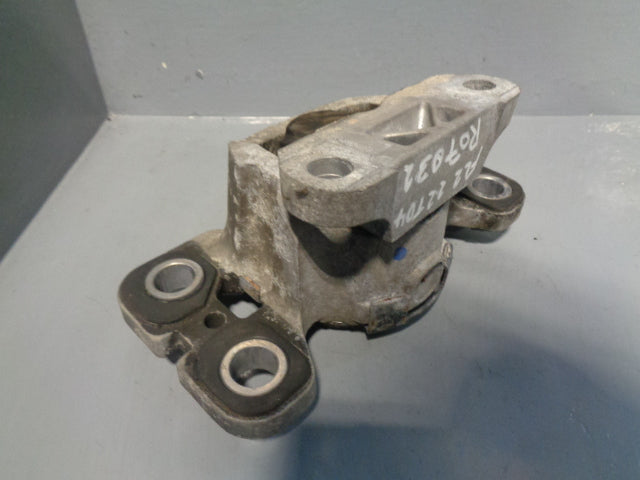 Freelander 2 TD4 Engine Mount Near Side 6G92-7M121 Land