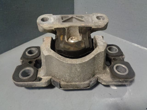 Freelander 2 TD4 Engine Mount Near Side 6G92-7M121 Land