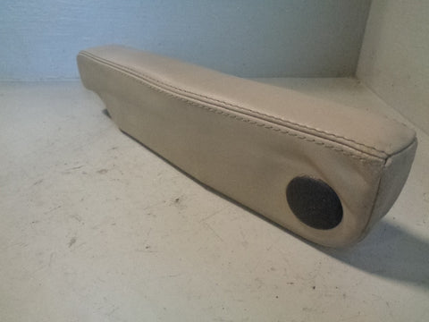 Discovery 4 Armrest Off Side Driver Alpaca Land Rover 2009 to 2013