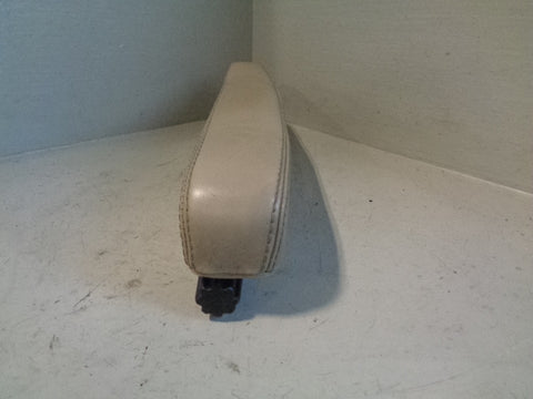 Discovery 4 Armrest Off Side Driver Alpaca Land Rover 2009 to 2013