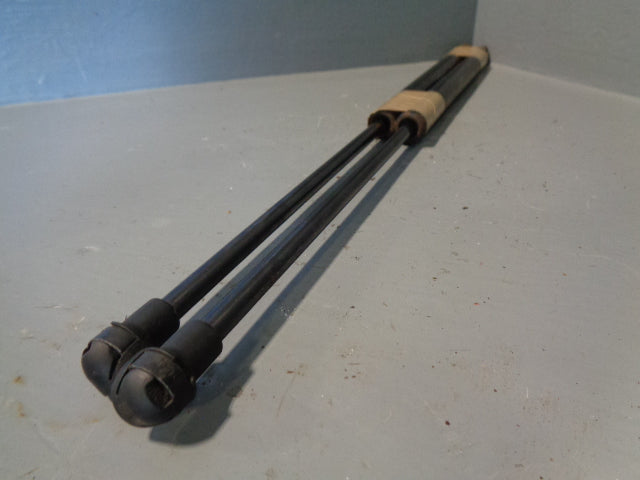 Discovery 4 Tailgate Gas Struts Upper Pair Of Land Rover