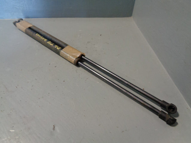 Discovery 4 Tailgate Gas Struts Upper Pair Of Land Rover