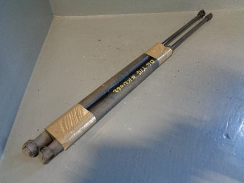 Discovery 4 Tailgate Gas Struts Upper Pair Of Land Rover