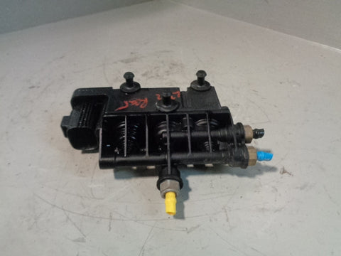 Range Rover L322 Cross Over Valve Air Suspension Rear RVH500050 2005 to 2013