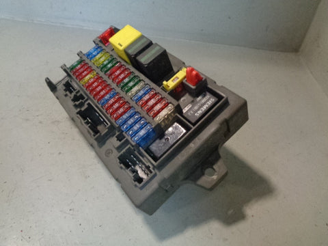 Discovery 2 Fuse Box Under Dash YQE103830 Land Rover 1998 to 2004