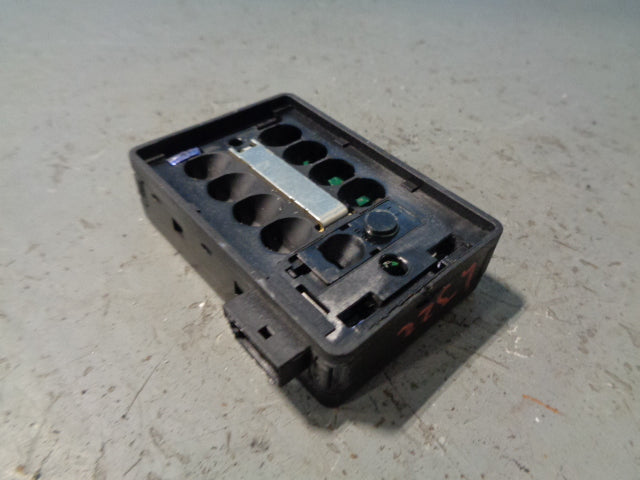 Range Rover L322 Windscreen Rain Sensor Module YDB500320