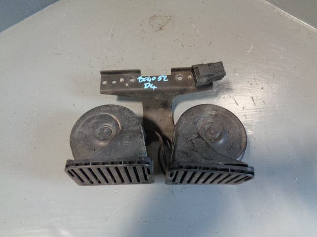 Discovery 4 Horns Pair Of Hi and Low Land Rover 2009 to 2014