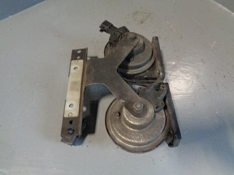 Discovery 4 Horns Pair Of Hi and Low Land Rover 2009 to 2014