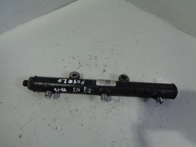 Discovery 3 Fuel Rail 4R8Q-9D280-AB 2.7 TDV6 Range Rover