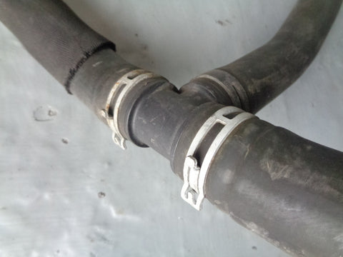 Discovery 3 Top Radiator Hose 2.7 TDV6 Land Rover 2004