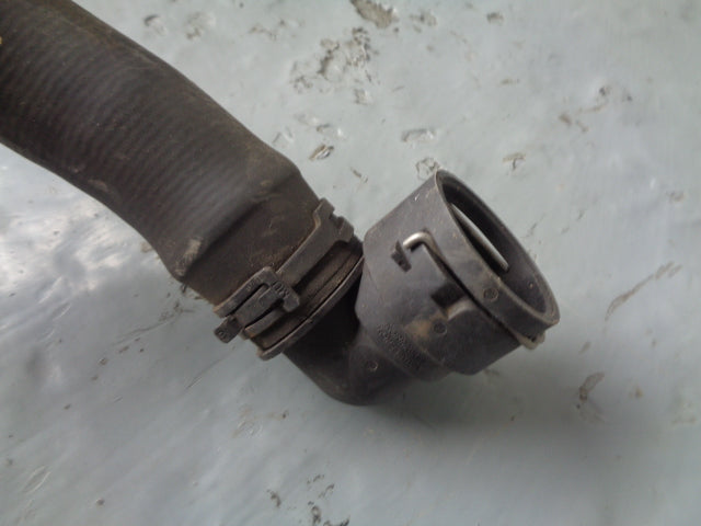 Discovery 3 Top Radiator Hose 2.7 TDV6 Land Rover 2004