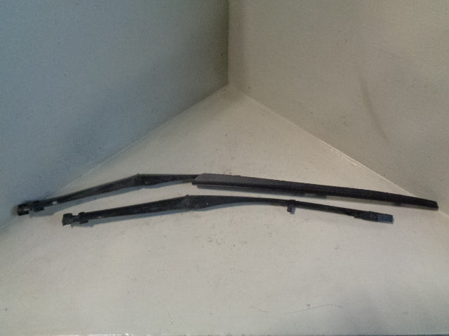 Range Rover L322 Front Windscreen Wiper Arms Pair 2002 to 2013 XXX