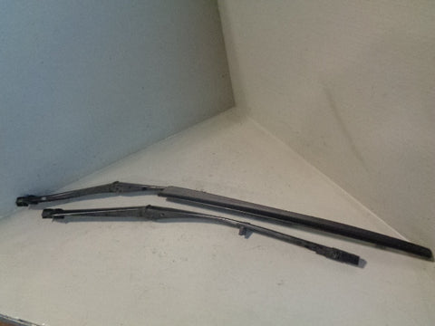 Range Rover L322 Front Windscreen Wiper Arms Pair 2002 to 2013 XXX
