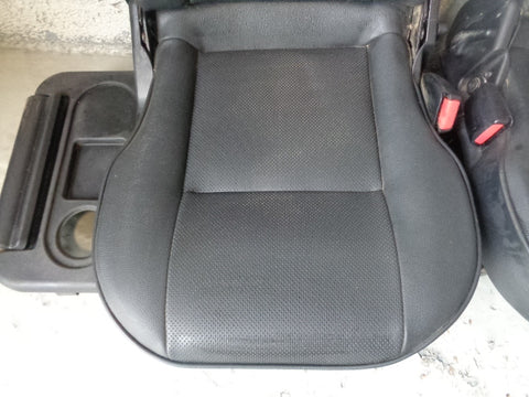 Discovery 2 Dickie Seats Pair Black Leather 3rd Row Land Rover 1998 to 2004