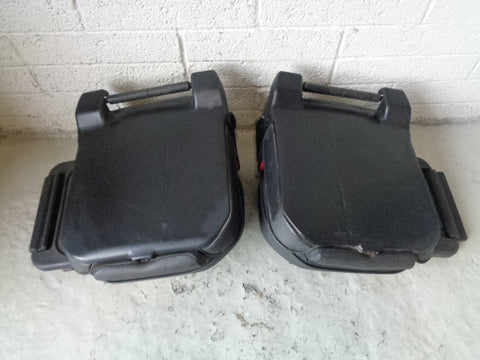 Discovery 2 Dickie Seats Pair Black Leather 3rd Row Land Rover 1998 to 2004