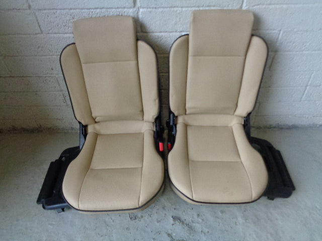 Discovery 2 Dickie Seats Pair Beige Leather 3rd Row Land Rover R07023