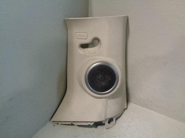 Discovery 3 D Pillar Trim Speaker XQM000400 Off Side Land Rover 2004 to 2009