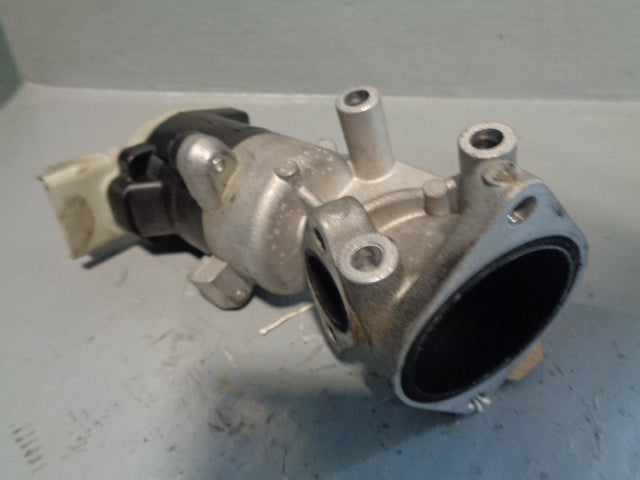 Discovery 3 EGR Valve 2.7 TDV6 Near Side Land Rover 2004