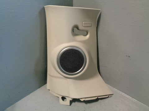 Discovery 3 D Pillar Trim Speaker XQM000400 Near Side Land