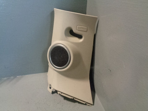 Discovery 3 D Pillar Trim Speaker XQM000400 Near Side Land