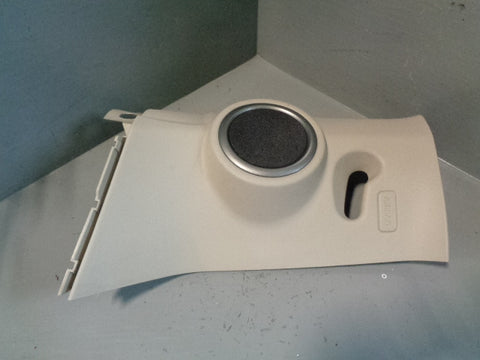 Discovery 3 D Pillar Trim Speaker XQM000400 Near Side Land