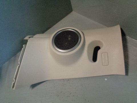 Discovery 3 D Pillar Trim Speaker XQM000400 Near Side Land