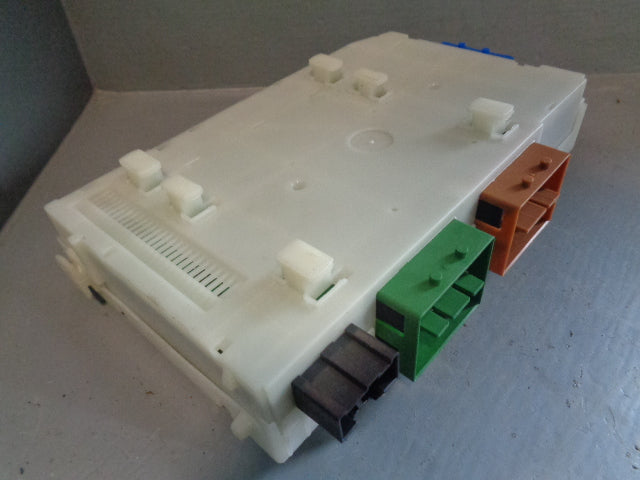 Freelander 2 2.2 TD4 Fuse Box Assembly BG9T-14D572-LA 2006