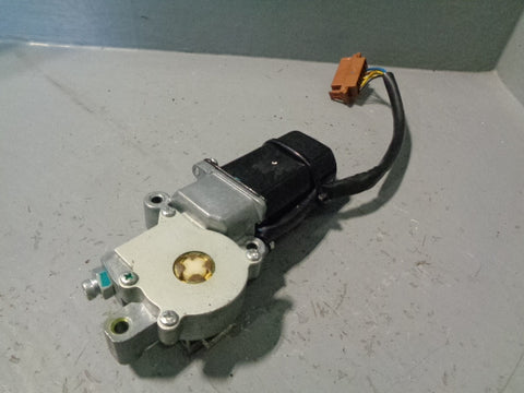 Discovery 3 Sunroof Motor EGQ500010 2004 to 2009 Land Rover