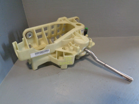 Freelander 2 TD4 Manual Gear Selector 7G9N-7K387-DE / DF