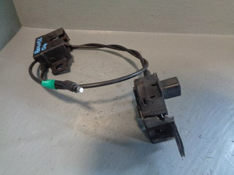 Discovery 4 Bonnet Release Cable and Catches Land Rover 2009