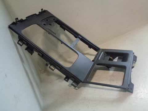 Range Rover L322 Centre Console Trim Surround Facelift in Black 2006 to 2009