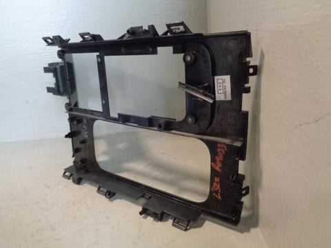 Range Rover L322 Centre Console Trim Surround Facelift in Black 2006 to 2009