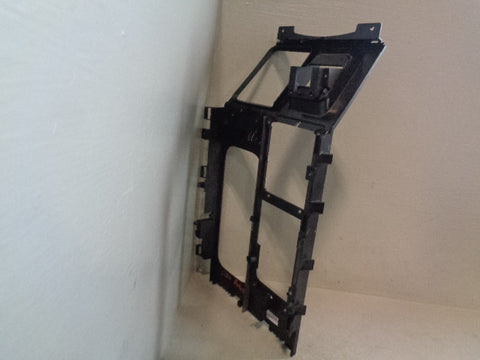 Range Rover L322 Centre Console Trim Surround Facelift in Black 2006 to 2009