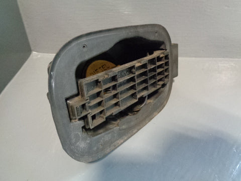 Range Rover Sport Fuel Flap Mechanism with Cap L320 2005