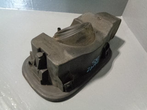 Range Rover Sport Fuel Flap Mechanism with Cap L320 2005