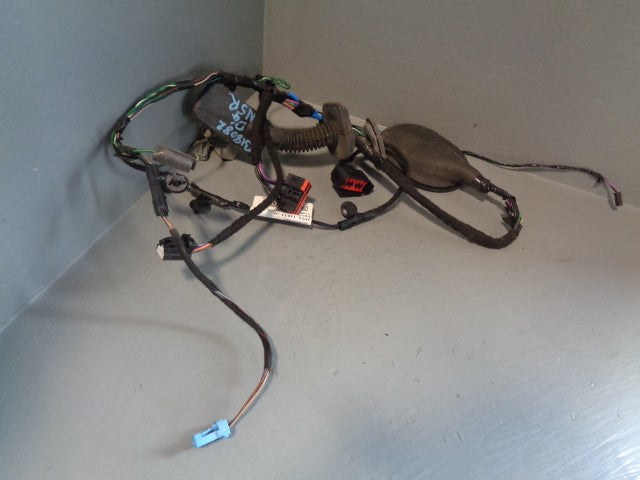 Discovery 4 Near Side Door Wiring Loom Rear Left