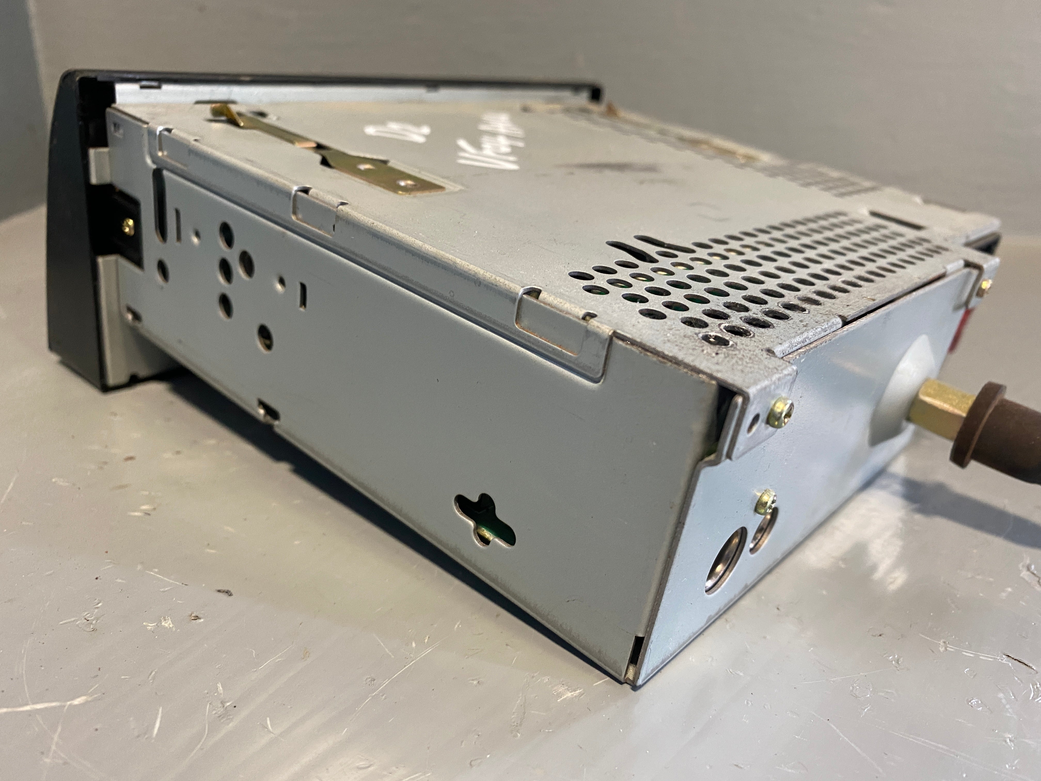 Discovery 2 Stereo Head Unit Radio Cassette Player