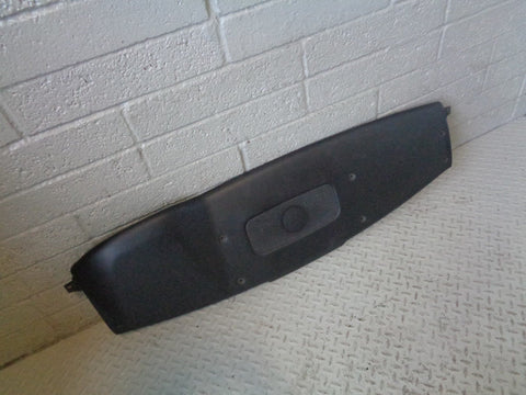 Range Rover L322 Top Dashboard in Black with Speaker 2002 to 2006 B31103