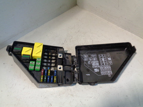 Freelander 1 Fuse Box Engine Bay 2.0 TD4 YQE500330 Land Rover 2001 to 2006