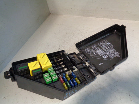 Freelander 1 Fuse Box Engine Bay 2.0 TD4 YQE500330 Land Rover 2001 to 2006