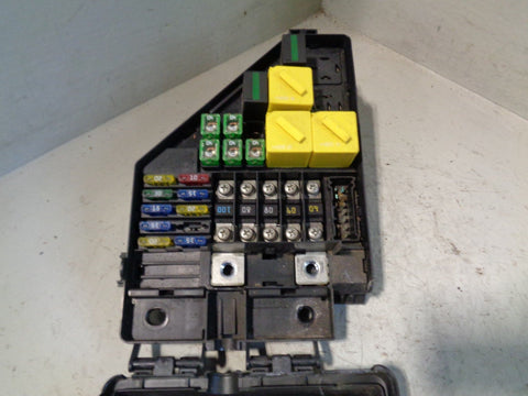 Freelander 1 Fuse Box Engine Bay 2.0 TD4 YQE500330 Land Rover 2001 to 2006