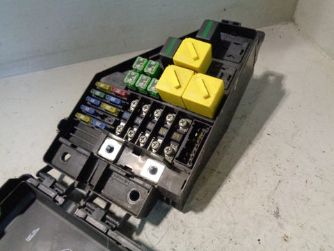 Freelander 1 Fuse Box Engine Bay 2.0 TD4 YQE500330 Land Rover 2001 to 2006