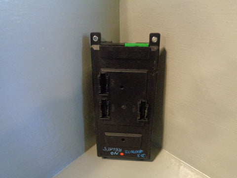 Fuse Box Body Control Module YQE500350 Range Rover Sport Discovery 3 K17073