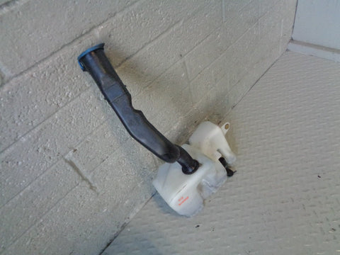 Discovery 3 Washer Bottle Neck and One Pump Land Rover 2004 to 2009