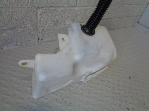 Discovery 3 Washer Bottle Neck and One Pump Land Rover 2004 to 2009